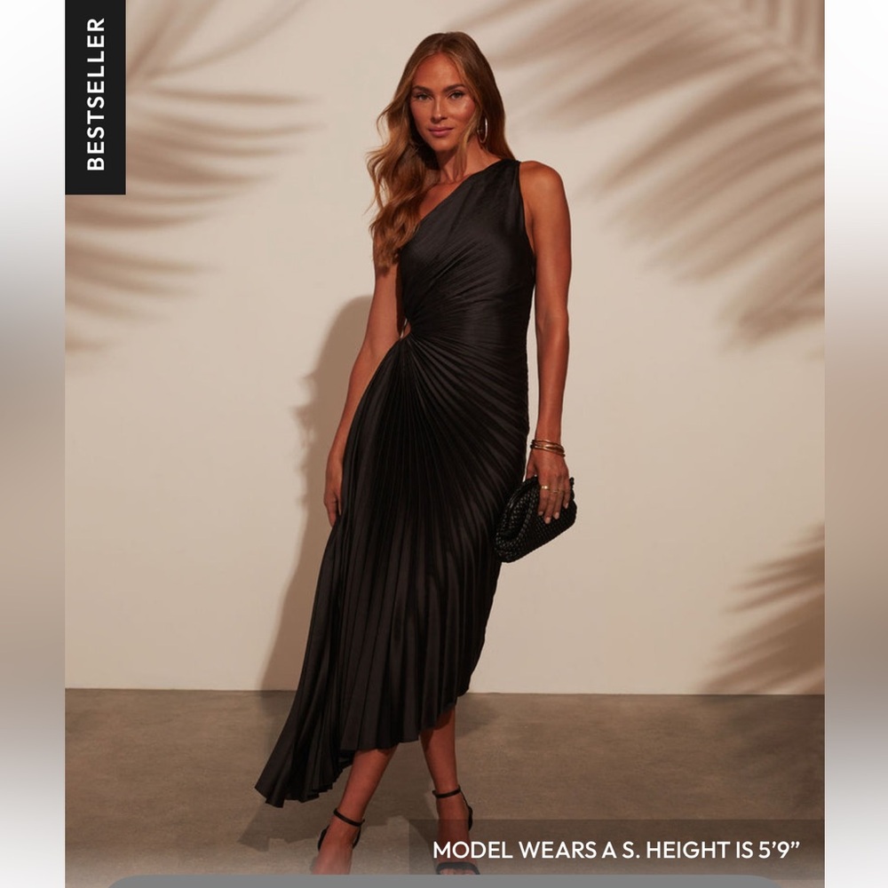 Modern Day Glam One Shoulder
Asymmetrical Maxi Dress